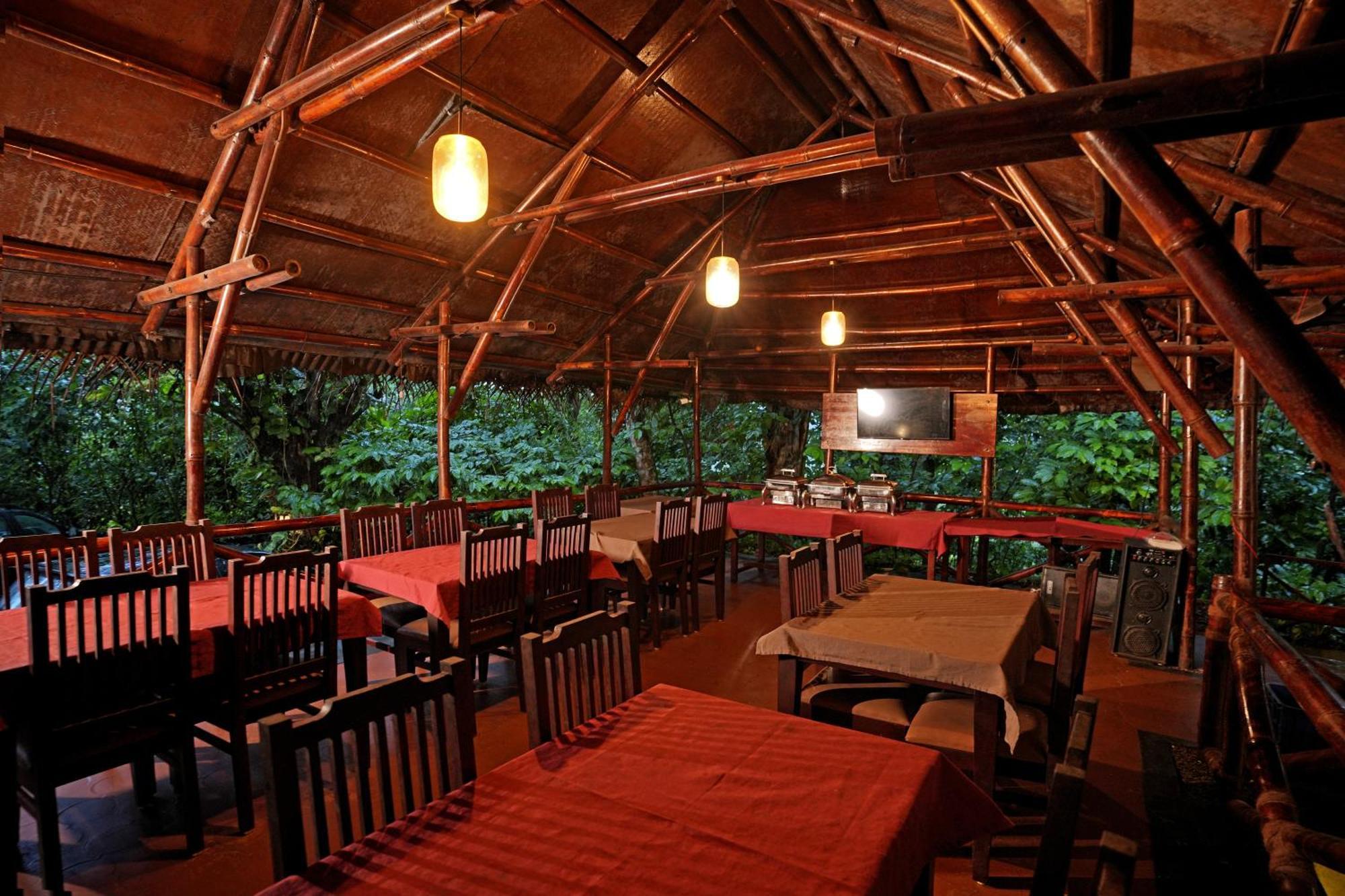 Coffee Acres Resort 칼파타 외부 사진
